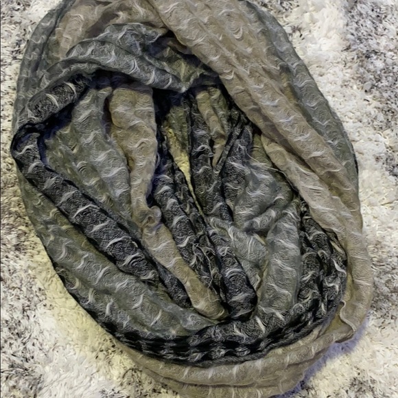 Gray and black infinity scarf - Picture 1 of 1